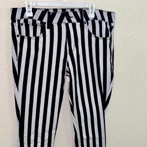 Hot Topic Skinny Jeans